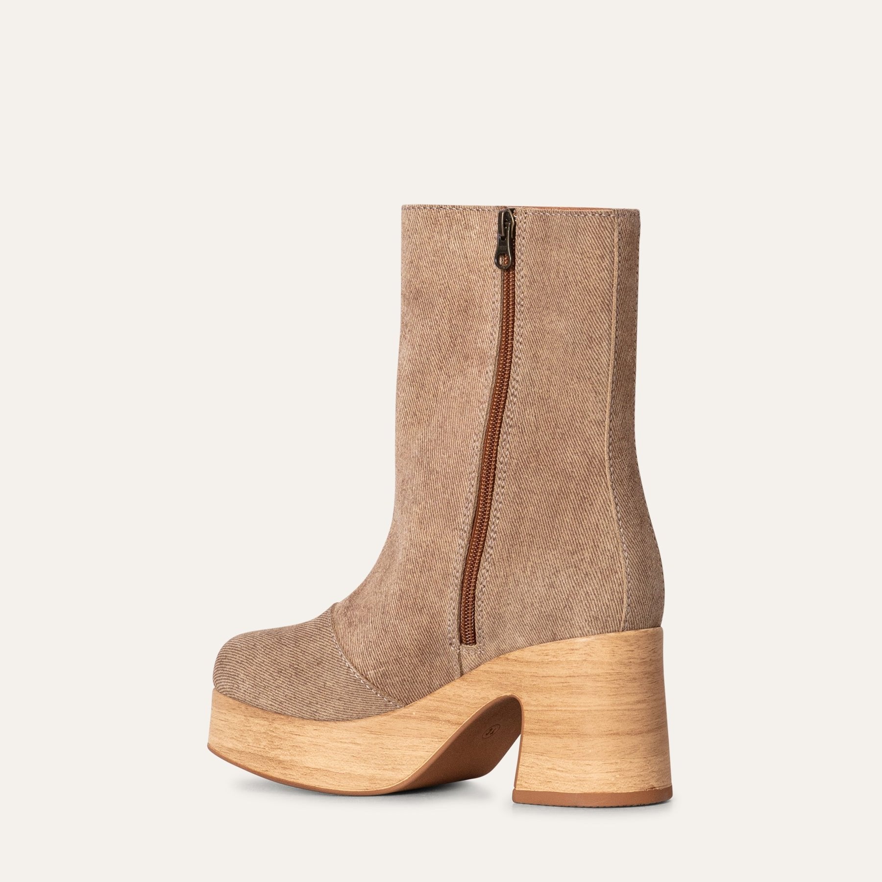 Bobbie beige suede clog boot Calou