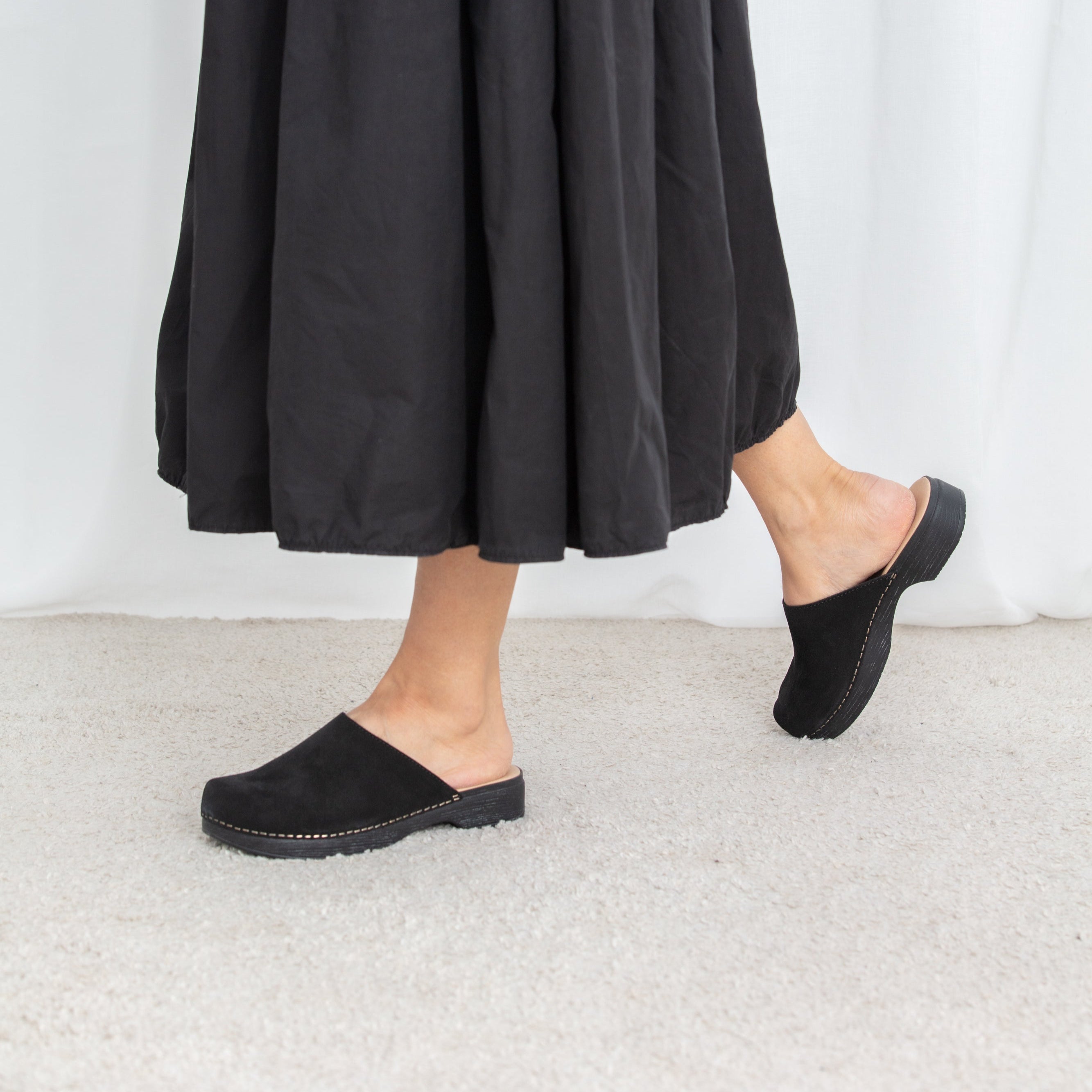 Helena Black suede swedish clogs on model, Calou