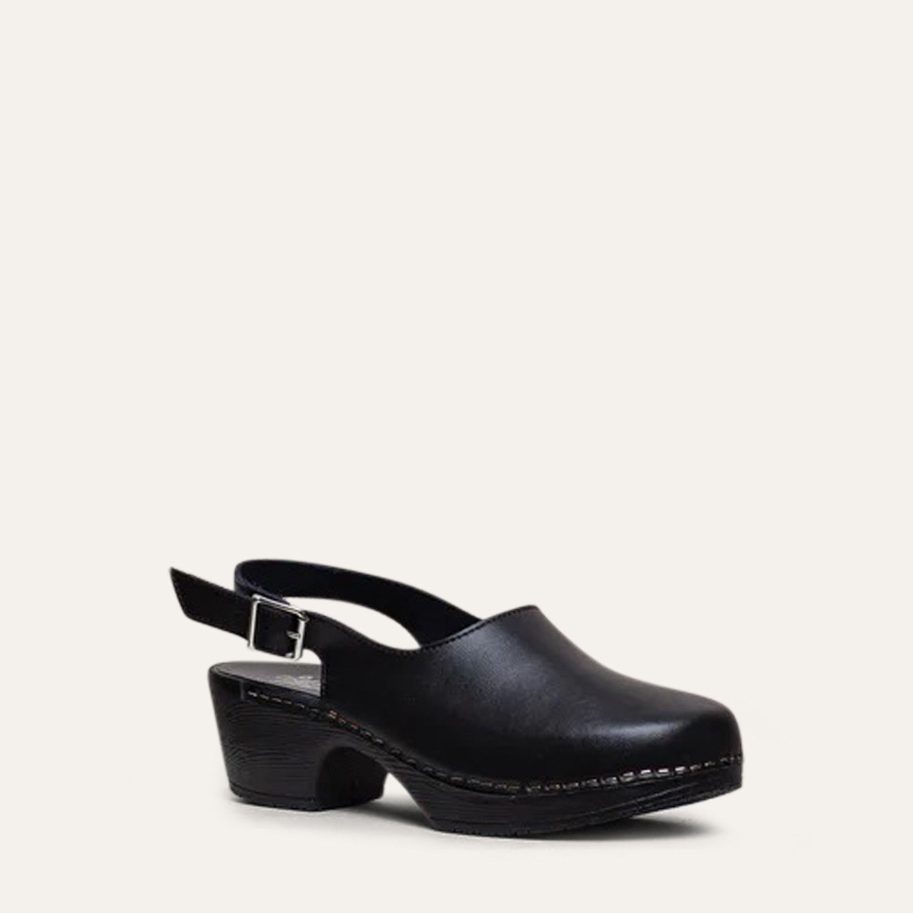 Lilja black leather clog