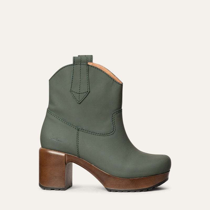 Malin green water-resistant leather boot