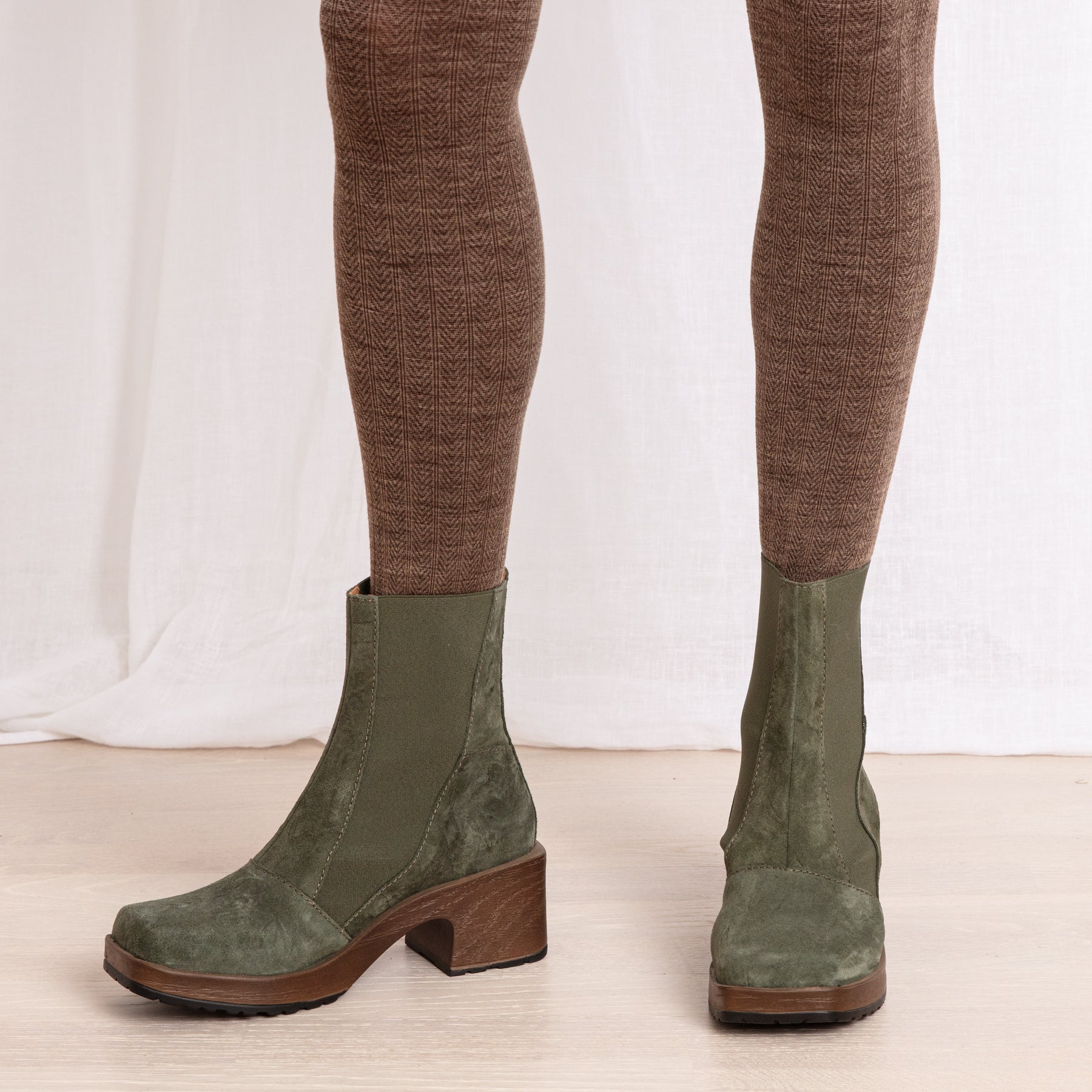 Signe green suede clog boots on model Calou