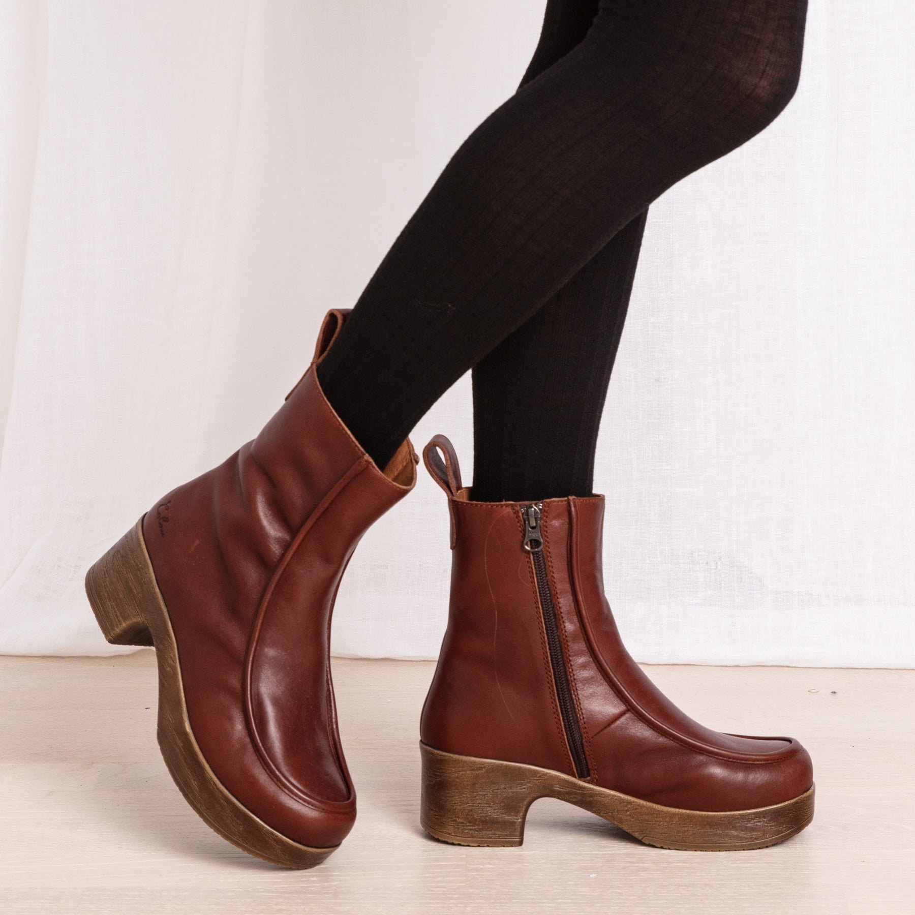 Viola cognac leather clog boots on model Calou
