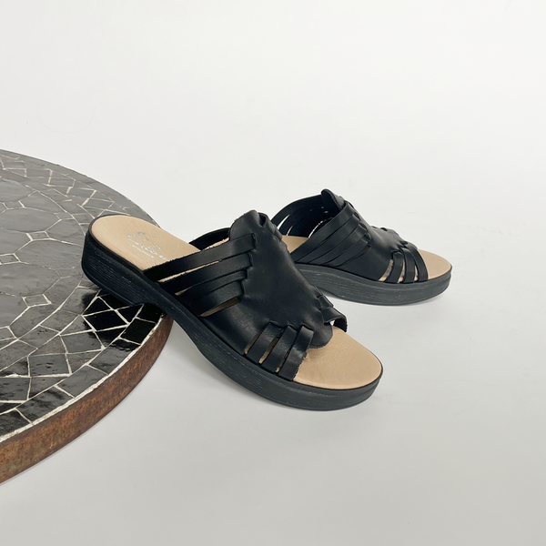 Andrea black leather clog sandal calou stockholm