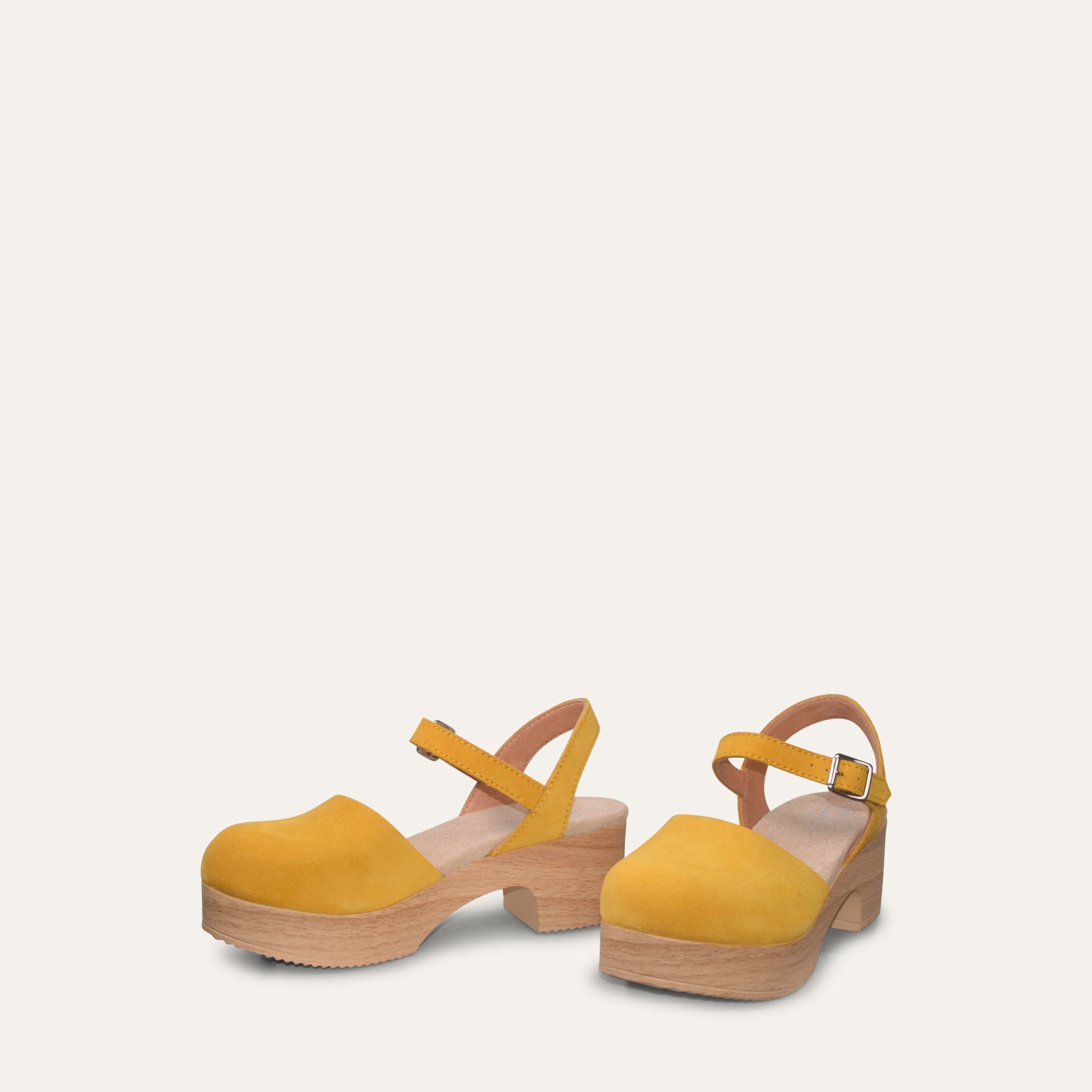 Sara Yellow