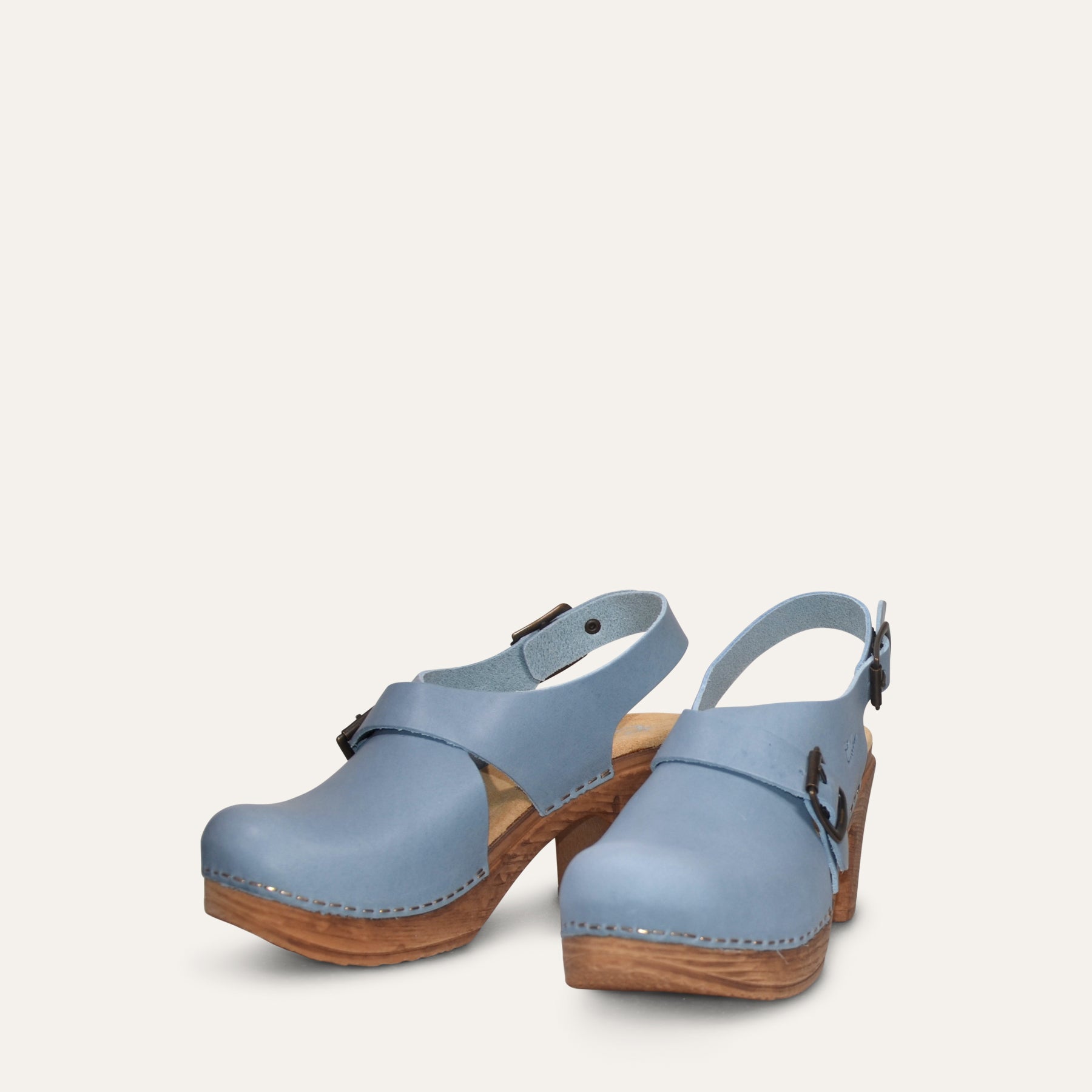 Calou Astrid blue leather clogs, front