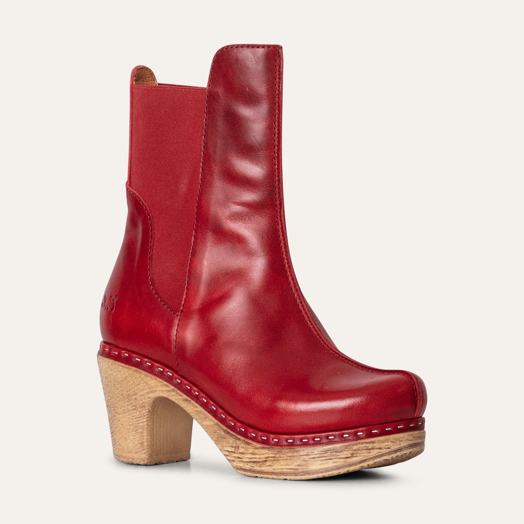 Leia red leather clog boot Calou