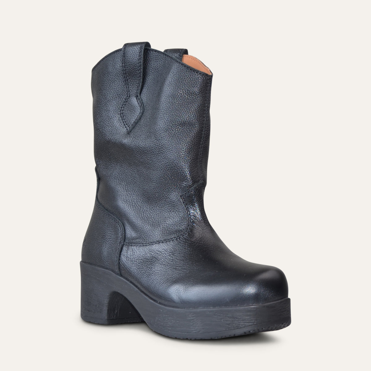 Nash Black