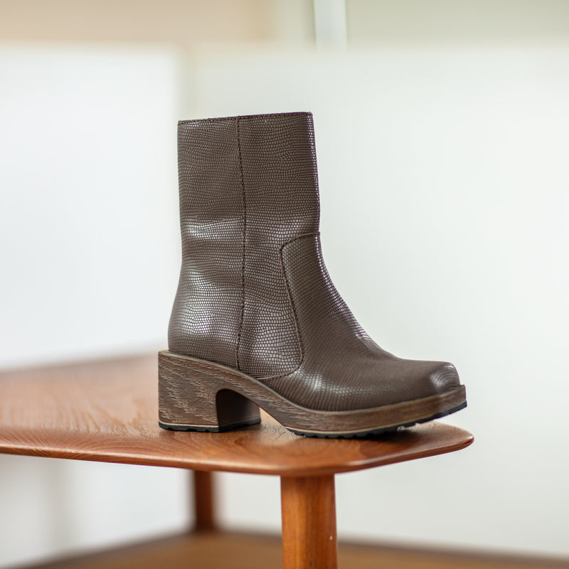 Ines Boot Brown