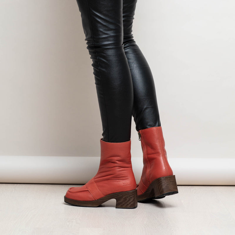 Marie Boot Red