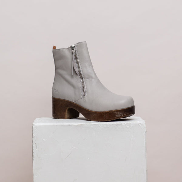 Moa Boot Peargrey Removable Anatomic Sole